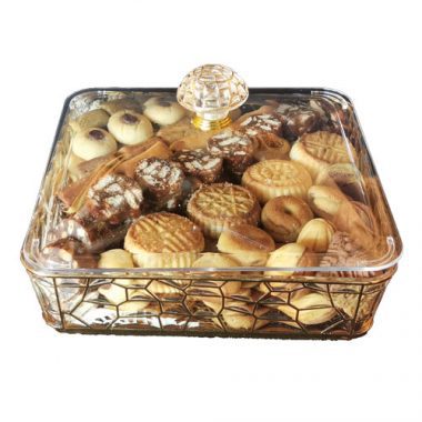 Golden Square <br> مربع بغطاء ذهبي